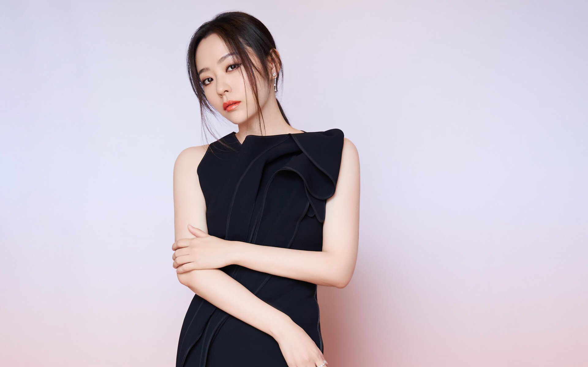 未来“足球皇者”在欧冠闪耀登顶，谁能问鼎？，足坛未来