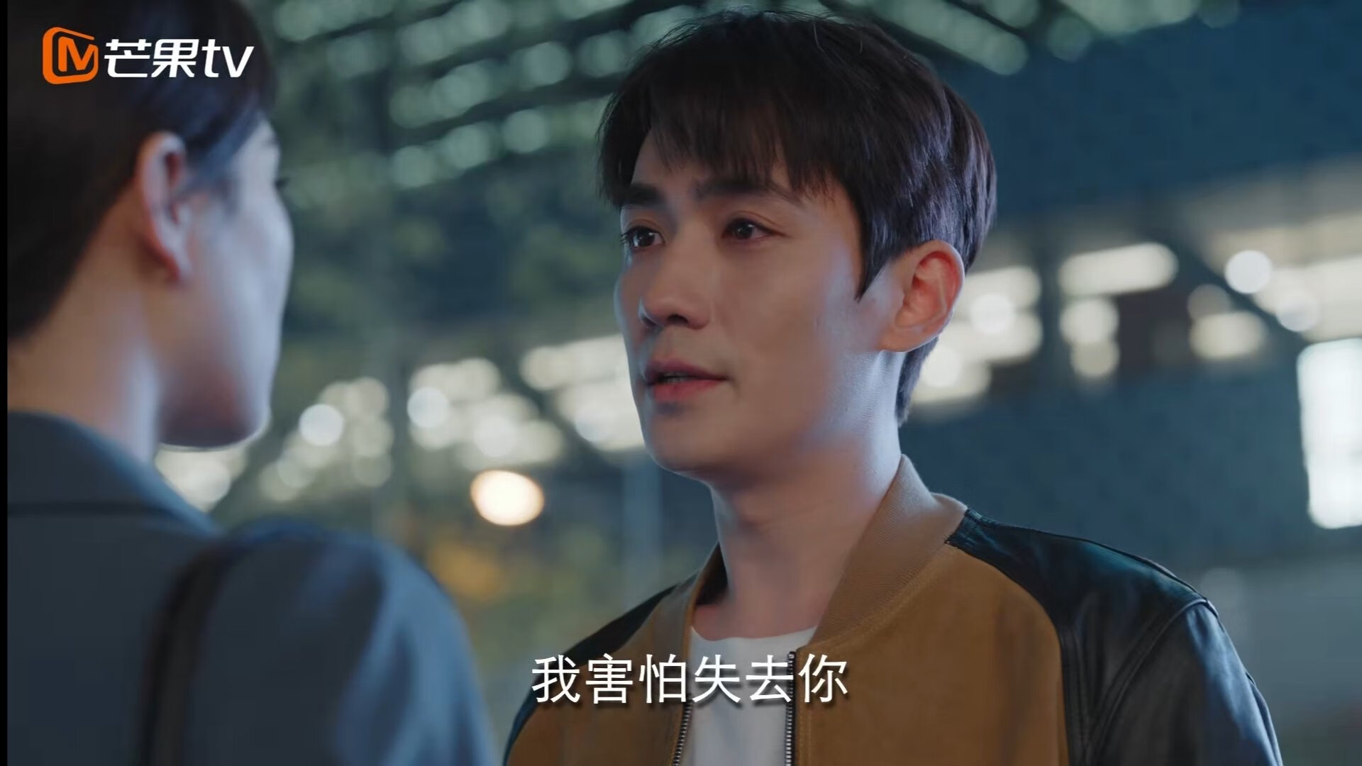 球队主场搬迁是否应经过球员投票，球队主场是自己造的意思吗