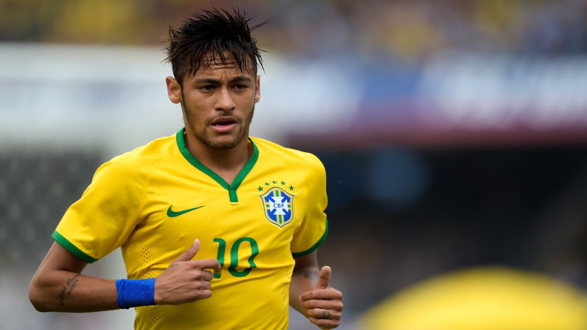 “天气挑战：暴雨雪雾的极限考验”，暴雨气象预报