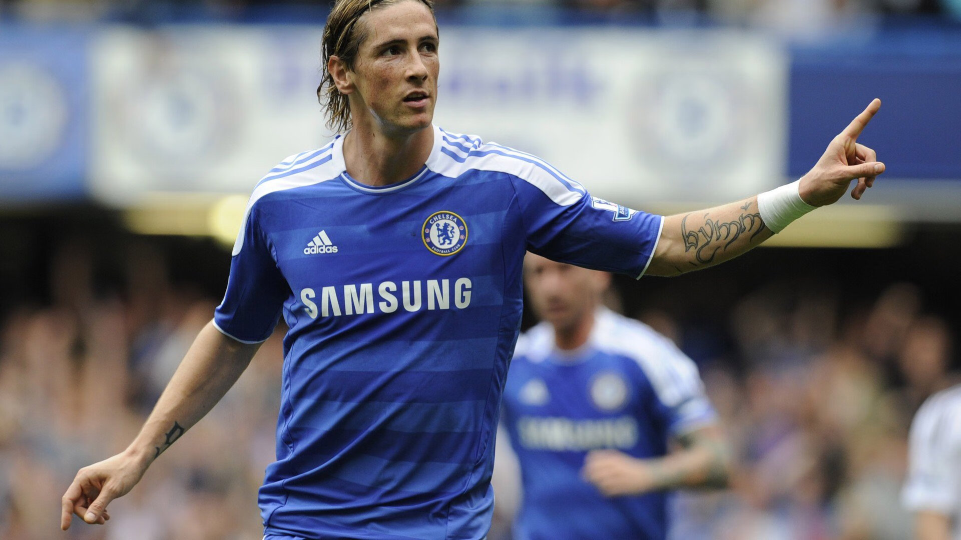 AYX GAMING-“逆境突围：车手在绝境中拼命追击”，逆境突围电影