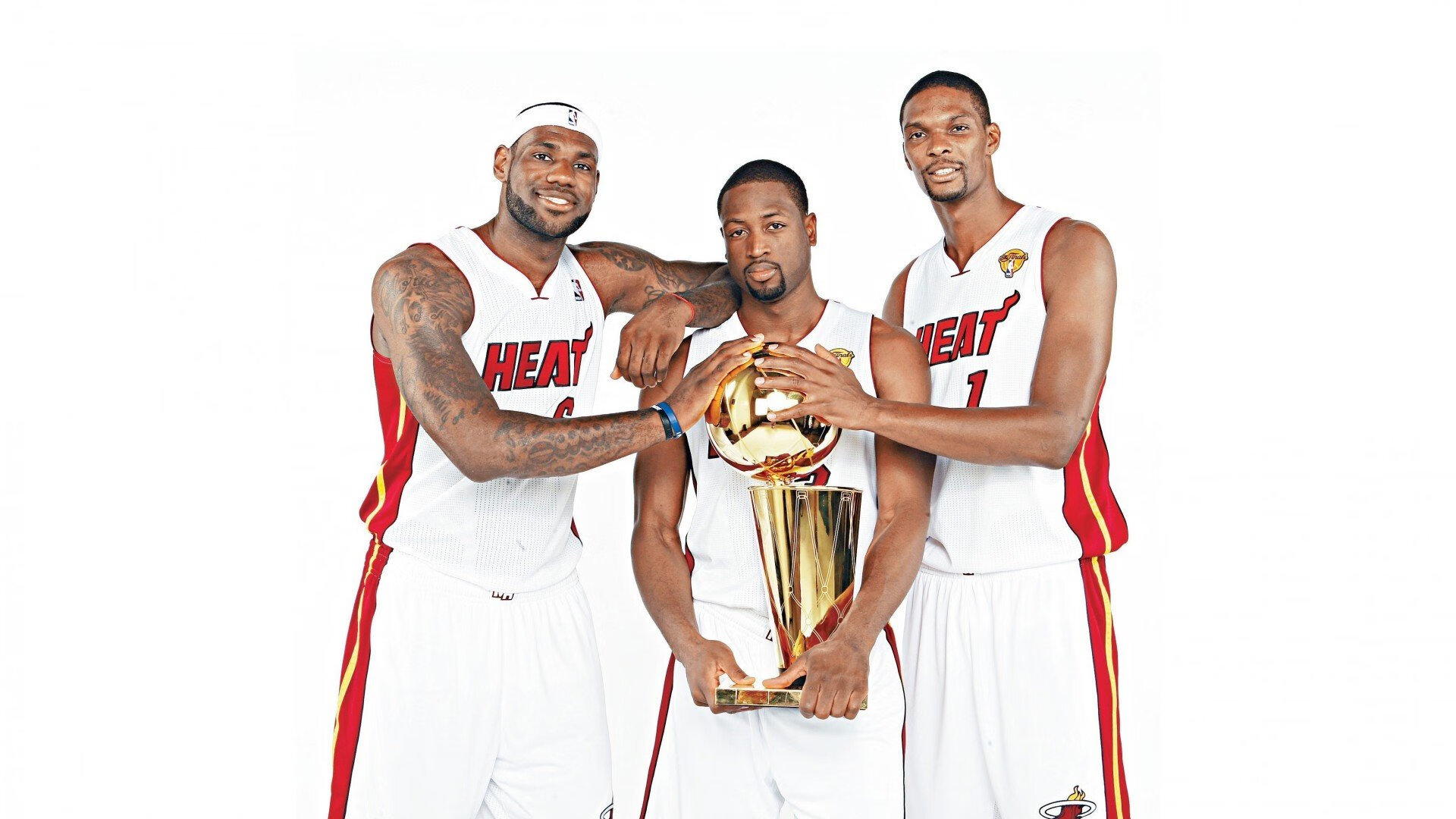 今年联盟的“助攻王”都有哪些“神级传球”瞬间？，nba助攻王是总数还是场均